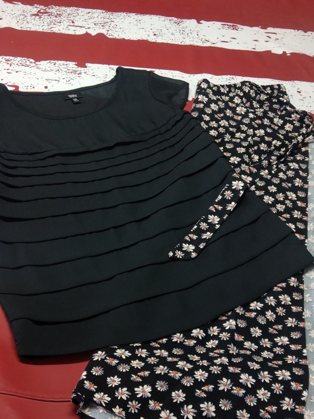 Black Sheer Top & Daisy Print wrap-aroundSkirt